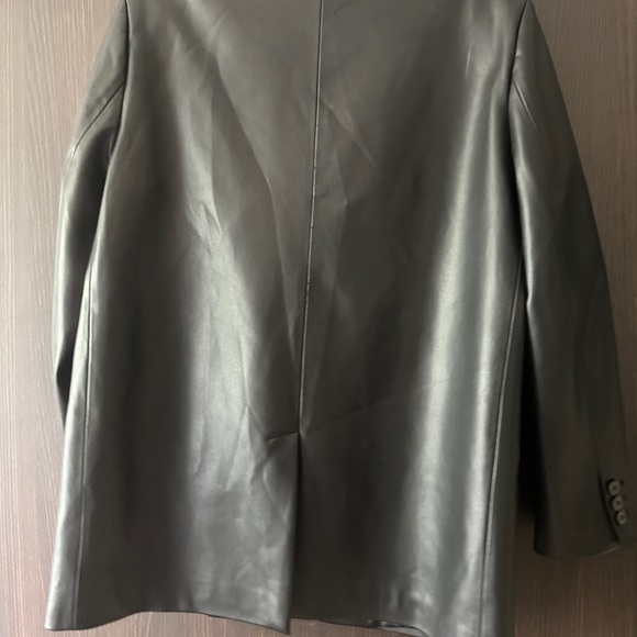 Leather Zara Blazer - Picture 3 of 3
